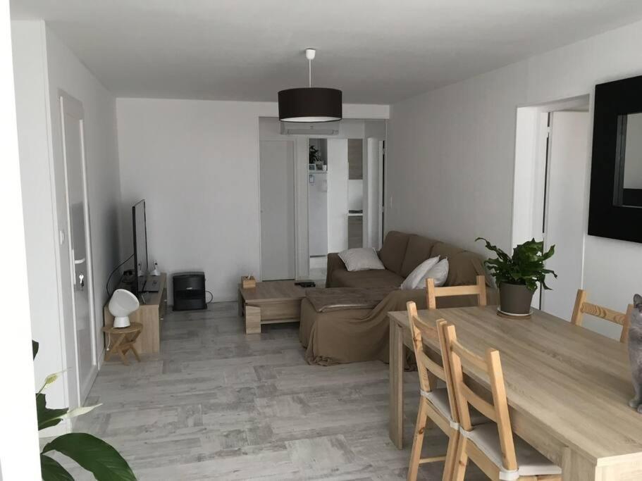 Appartement T3 Proche De La Mer ナルボンヌ エクステリア 写真